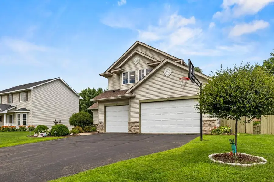 20724 Hurley Avenue, Lakeville, MN 55044 - Image #3