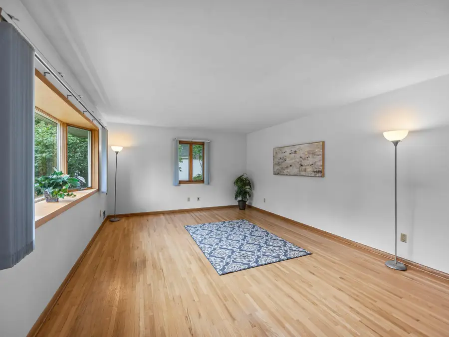 5807 Aldrich Avenue N, Minneapolis, MN 55430 - Image #3