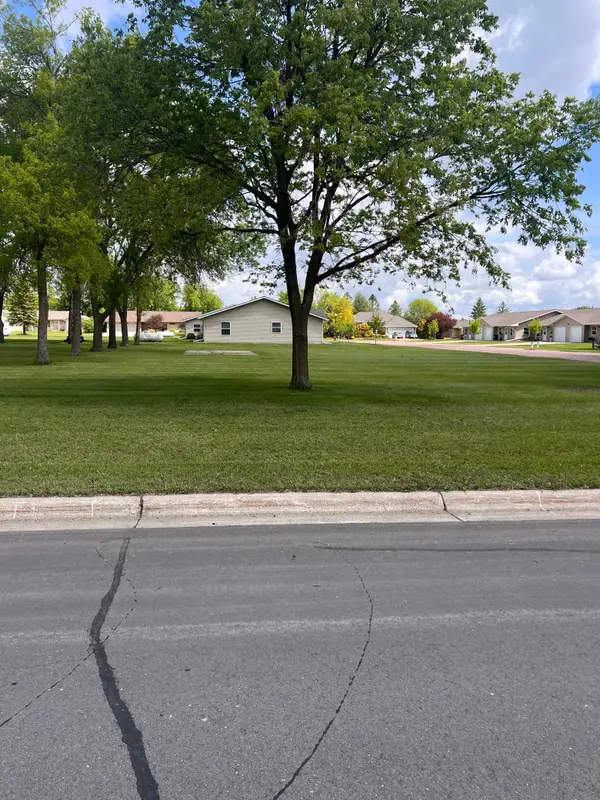 101 & 103 Kent Street, Lake Benton, MN 56149