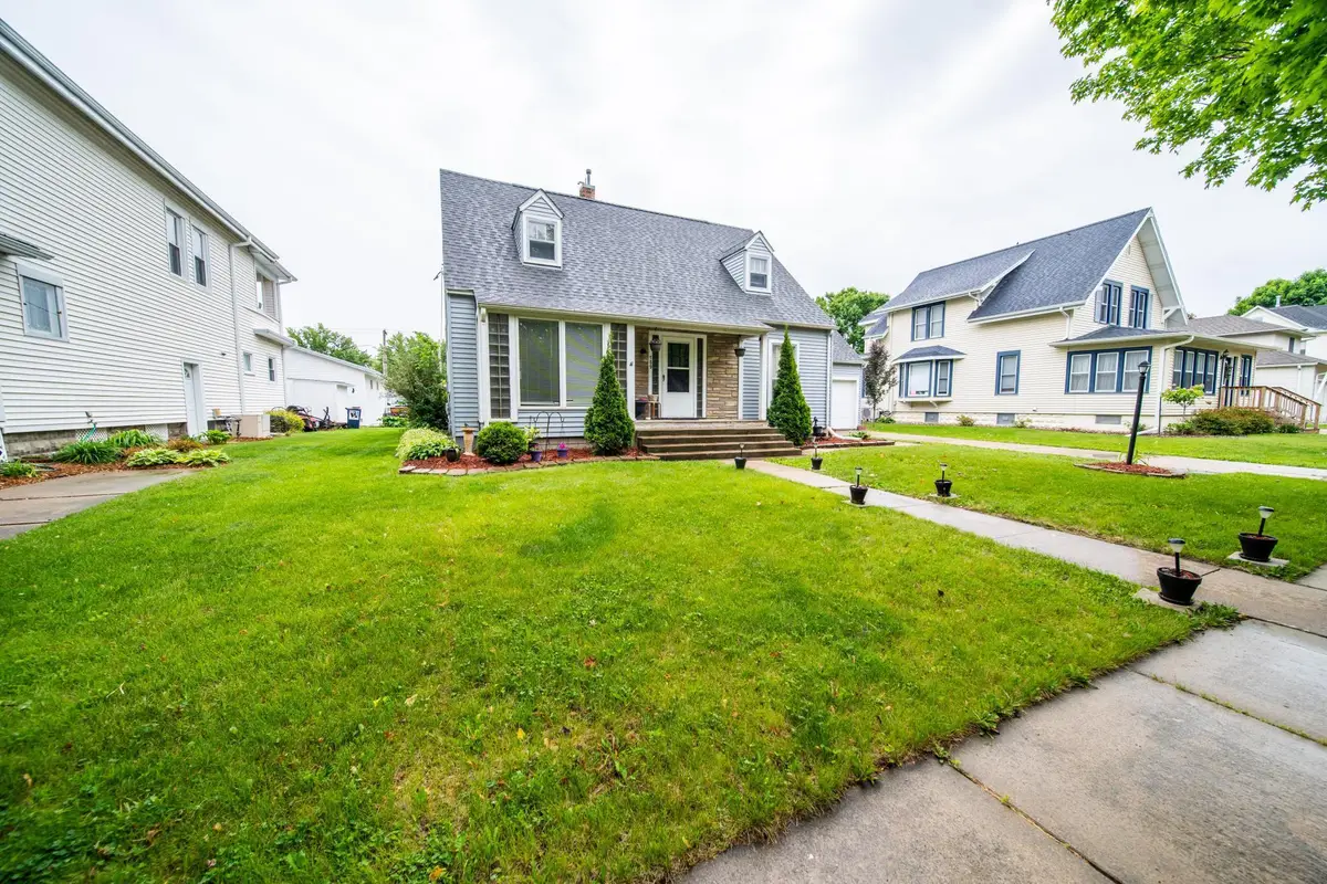 109 2nd St Sw, Blooming Prairie, MN 55917 - Image #1