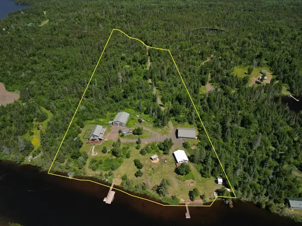 1339 Tom Lake Road, Hovland, MN 55606