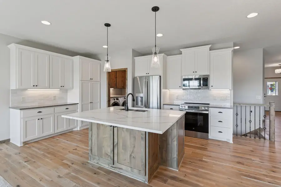 109 Vista Way, Waconia, MN 55387 - Image #3