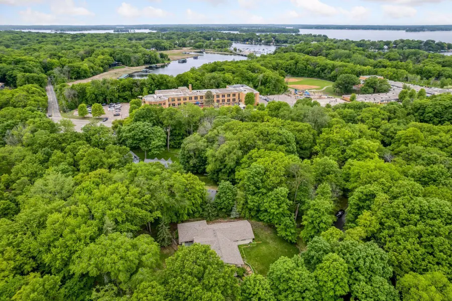 18995 Maple Lane, Excelsior, MN 55331 - Image #3