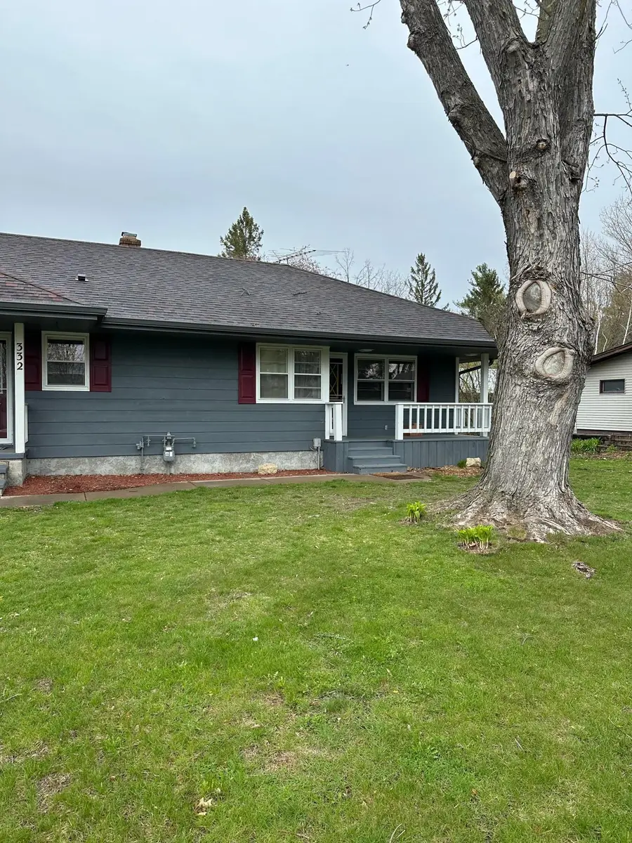 332 E Pleasant Avenue, Ellsworth, WI 54011 - Image #2