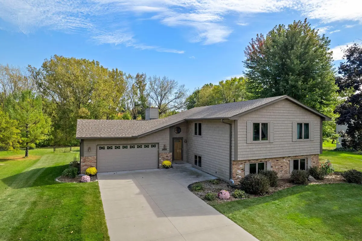 2800 Zanzibar Lane N, Minneapolis, MN 55447 - Image #1