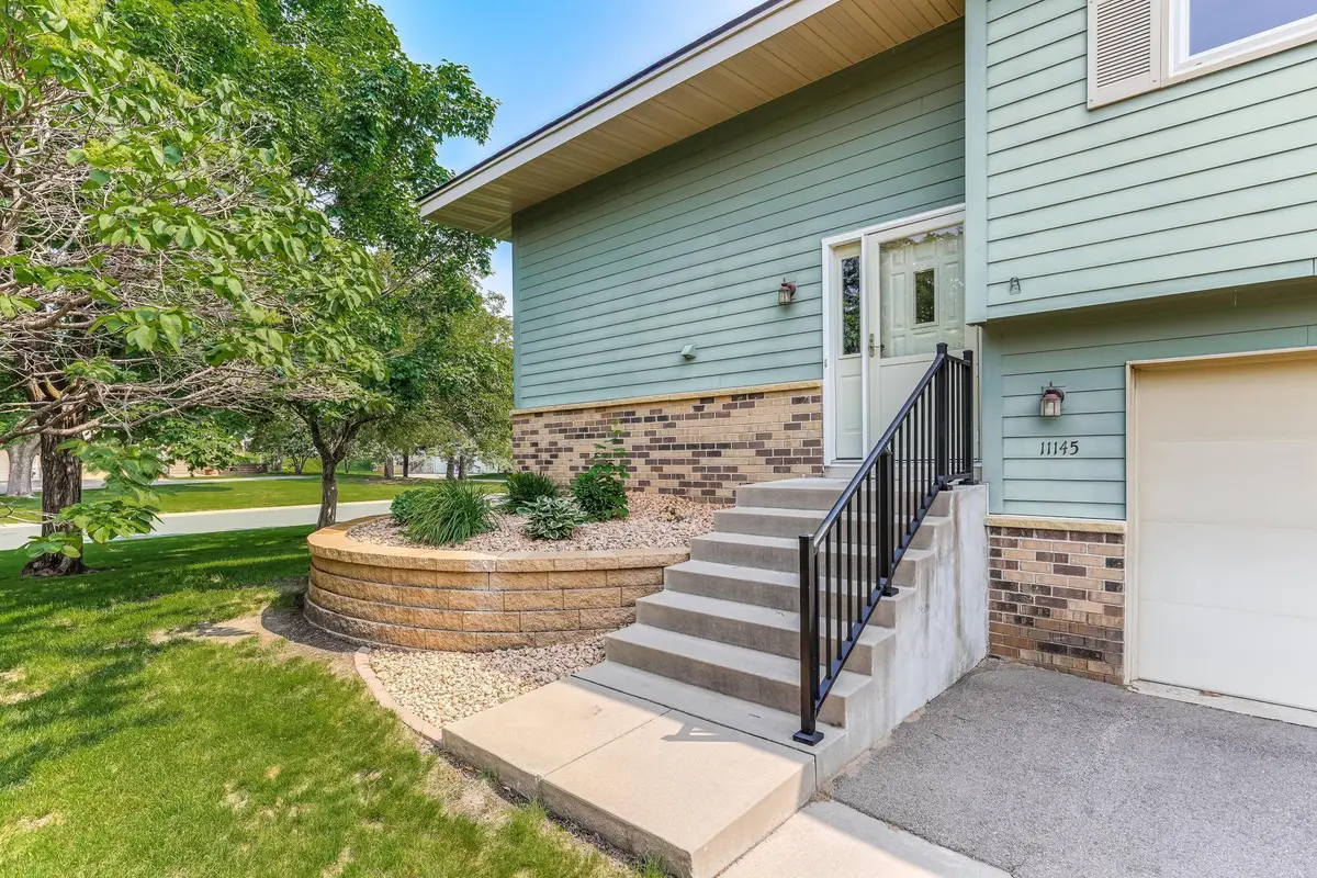 11145 Vessey Avenue S, Bloomington, MN 55437 - Image #1