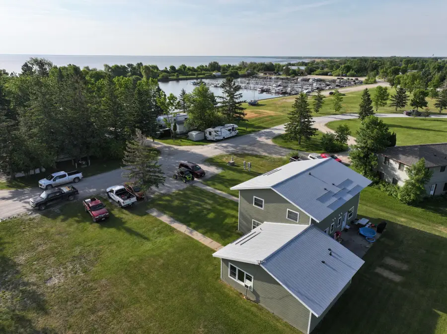 37597 Lakeview Drive, Warroad, MN 56763 - Image #3