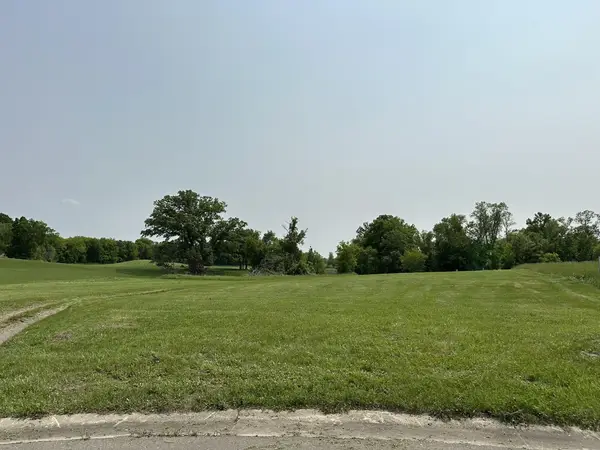 170 Donway Drive Ne, Alexandria, MN 56308