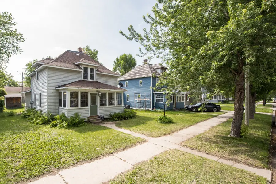610 2nd Street Sw, Wadena, MN 56482 - #2