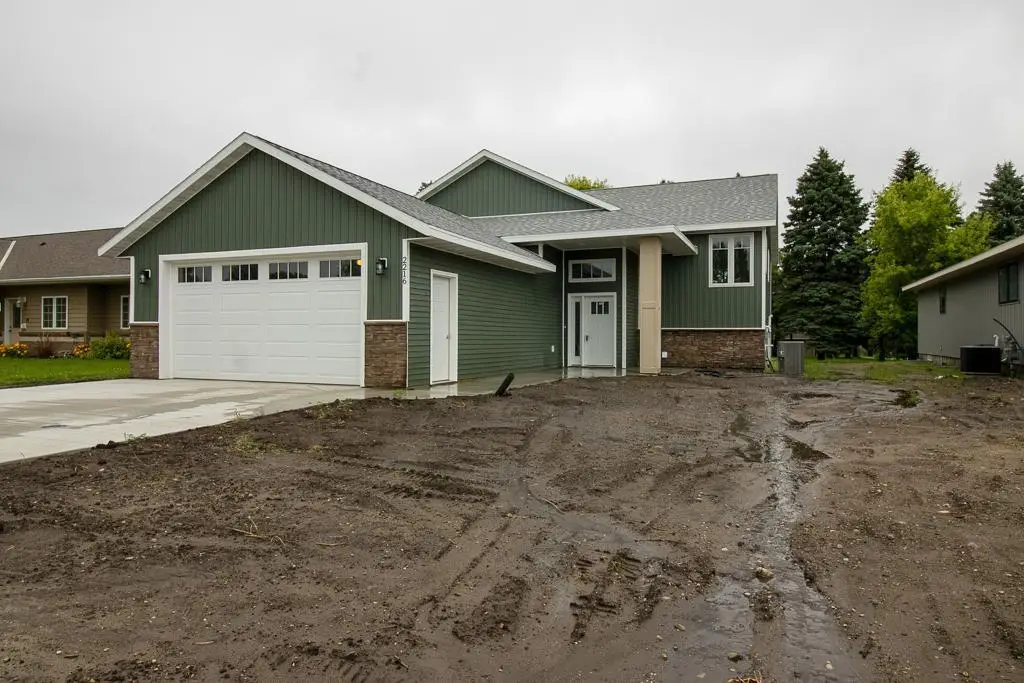 2216 Lake Avenue, New Ulm, MN 56073 - Image #1