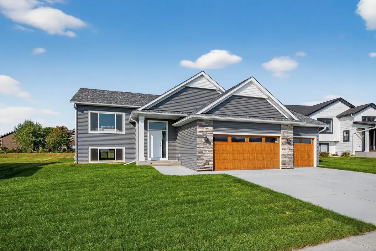 239 Stonelake Drive Se, Rochester, MN 55904 - #1