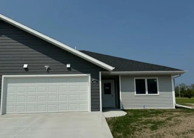 607 Mckinley Street Se, Warroad, MN 56763 - #1