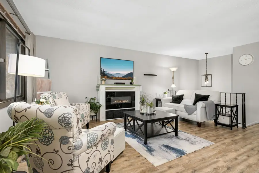 6904 Ives Lane N, Maple Grove, MN 55369 - Image #2