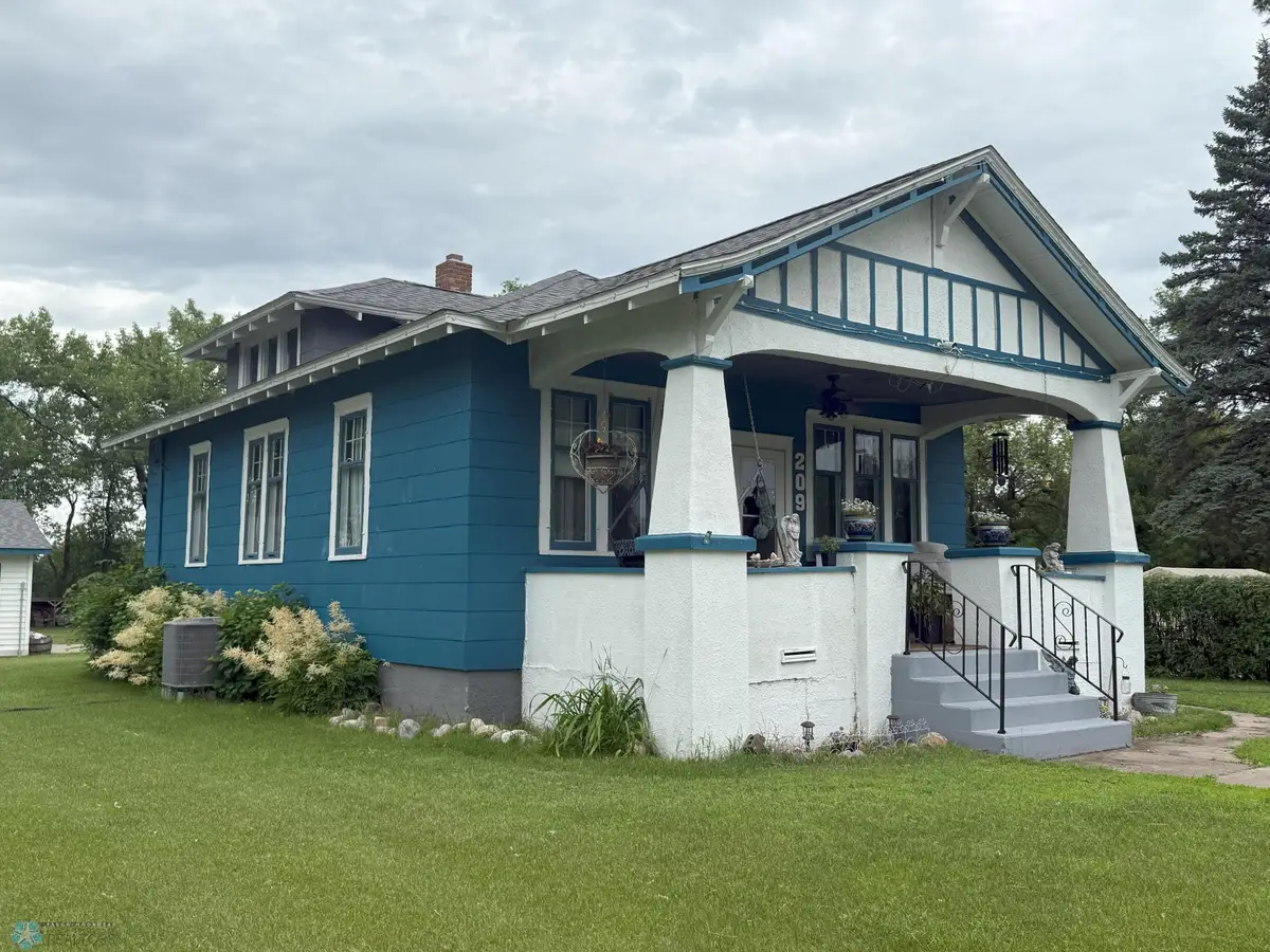 209 Lincoln Avenue Ne, Twin Valley, MN 56584 - #1