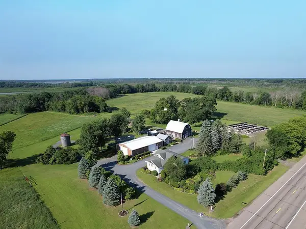 8220 Lake Drive Ne, Forest Lake, MN 55025