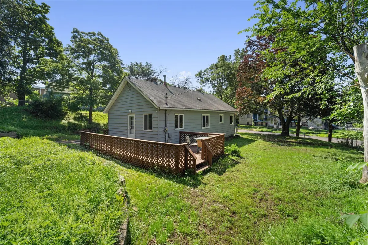 1077 York Avenue, Saint Paul, MN 55106 - #1