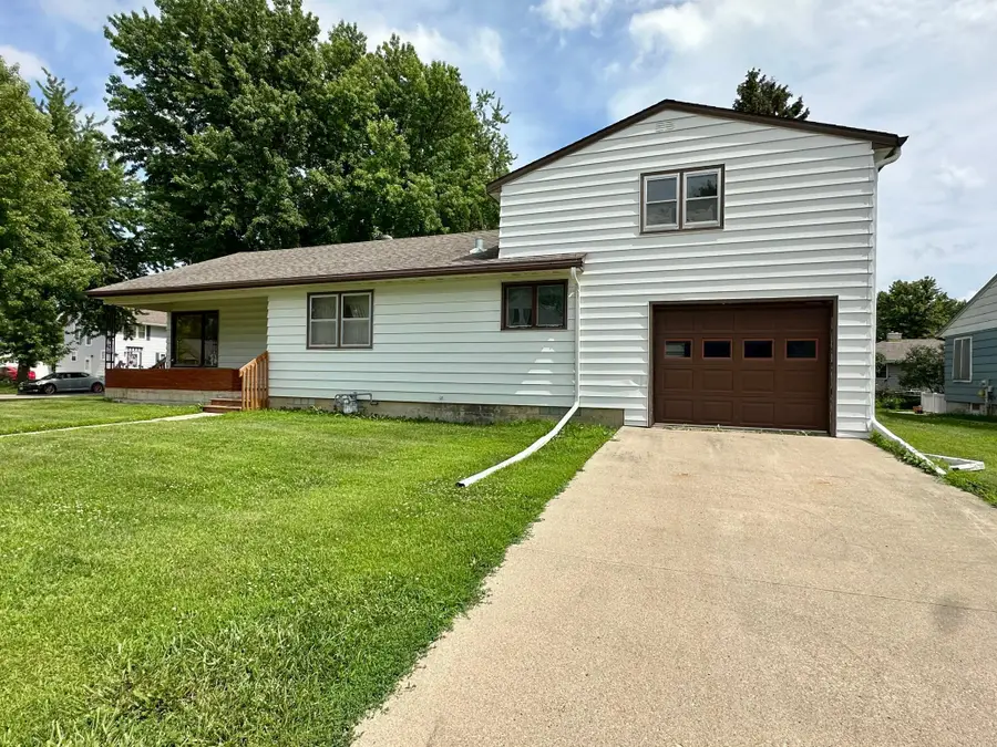 1224 Duba Street, Worthington, MN 56187 - Image #3