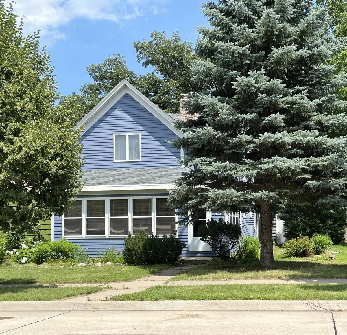 1157 6th Avenue S, Windom, MN 56101 - Image #1