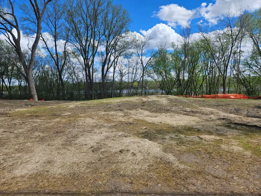 2850 Victoria Street N, Roseville, MN 55113 - Image #2