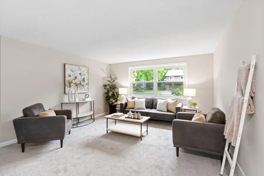 6494 Bonner Court, Inver Grove Heights, MN 55076 - Image #3