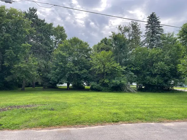 210 4th Avenue S, Princeton, MN 55371