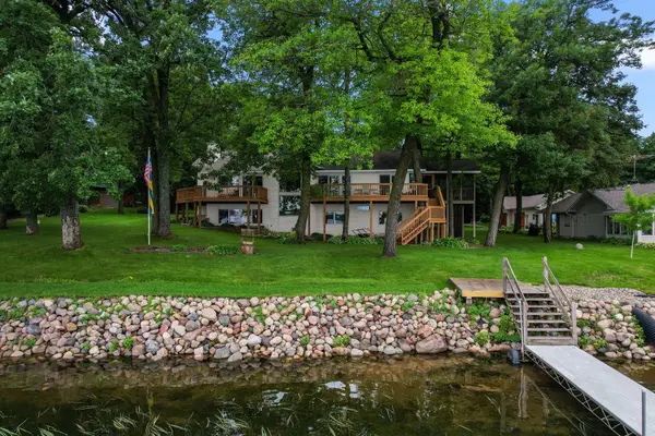 11274 Hoyer Avenue Nw, Annandale, MN 55302