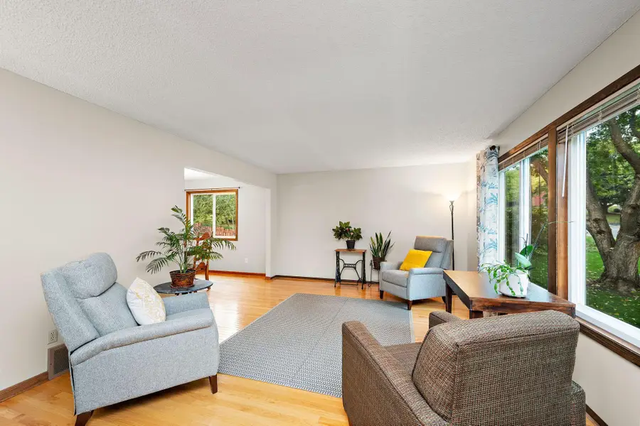 5800 Scenic Heights Drive, Minnetonka, MN 55345 - Image #3