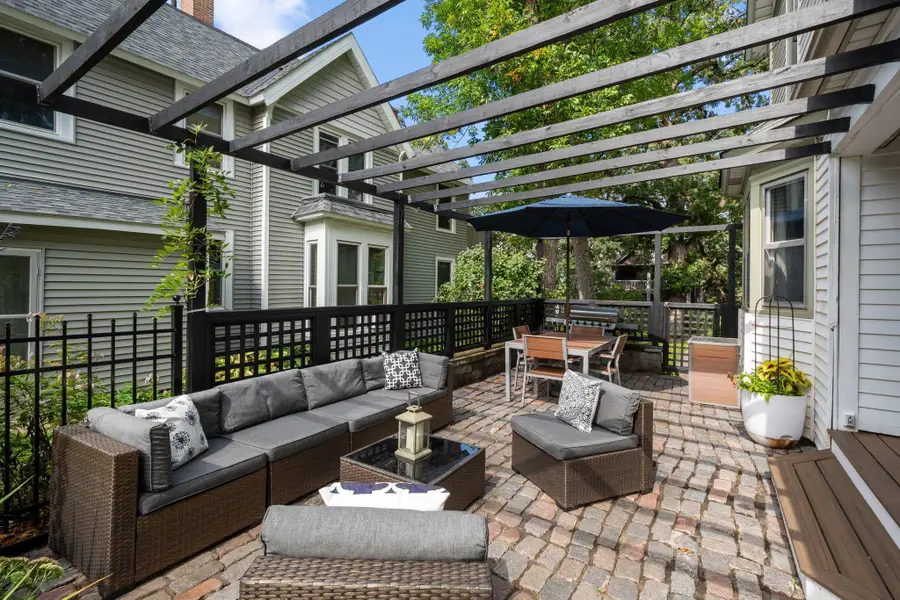 1900 Feronia Avenue, Saint Paul, MN 55104 - #2