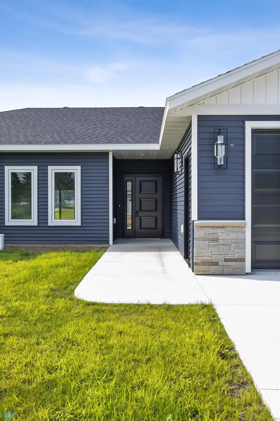 301 Pine Drive, Hankinson, ND 58041 - Image #3