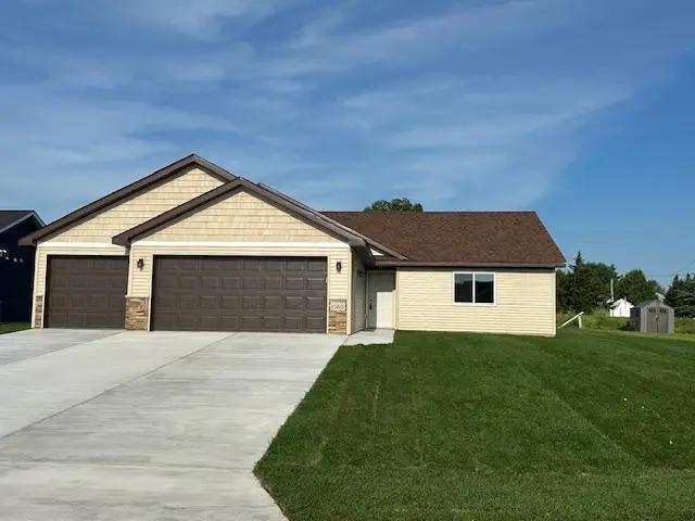 1560 Gray Fox Drive Ne, Owatonna, MN 55060 - Image #2