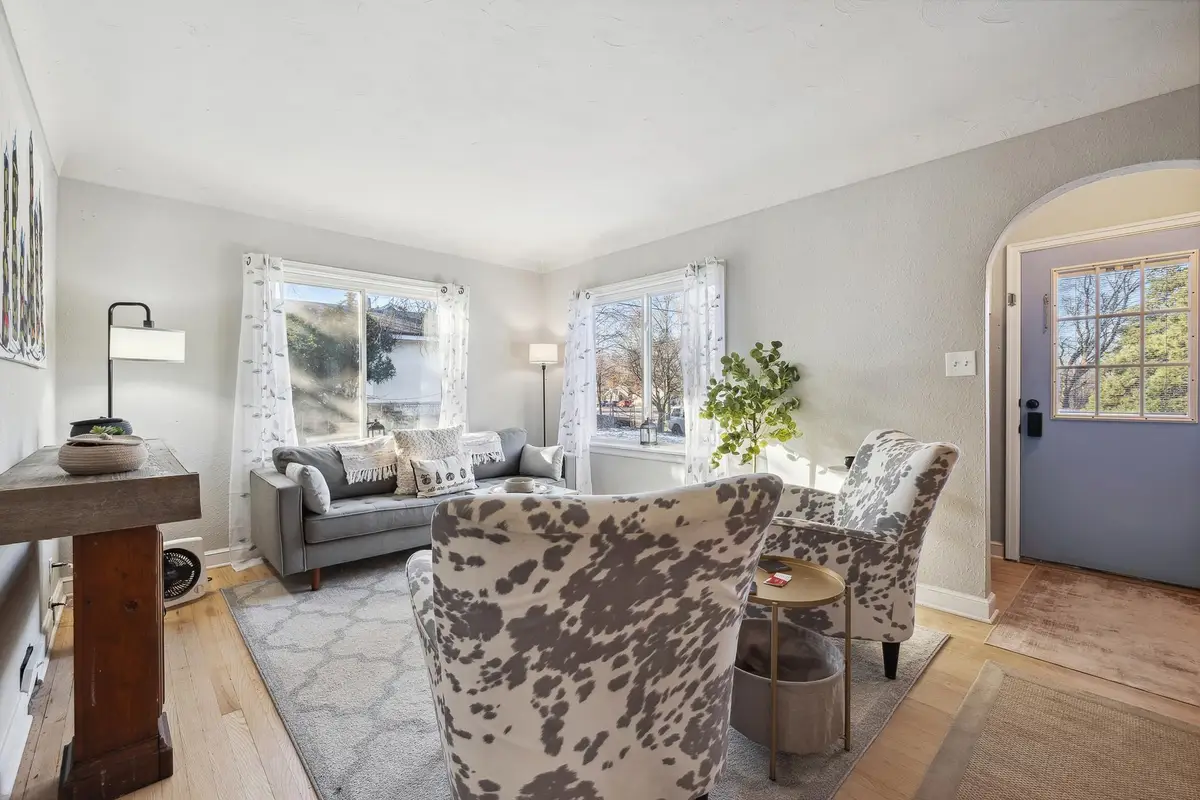 1406 Furness Parkway, Saint Paul, MN 55119 - Image #1