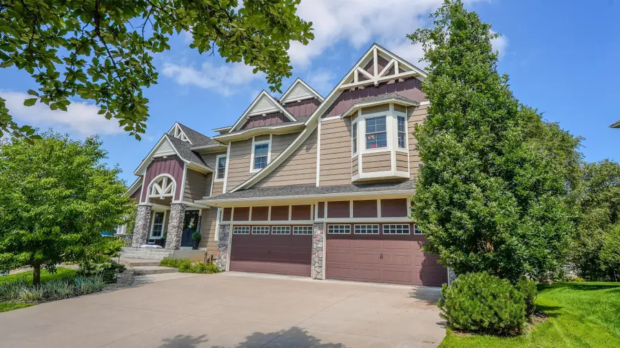 1295 Whistler Point Road, Woodbury, MN 55129 - Image #2