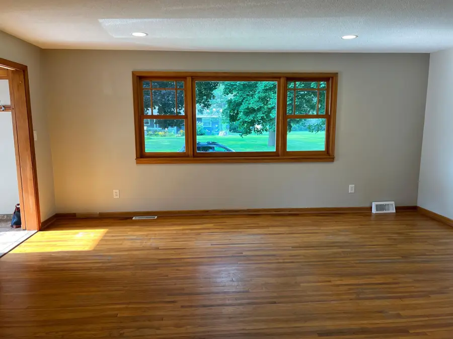 335 3rd Street Nw, Blooming Prairie, MN 55917 - Image #3