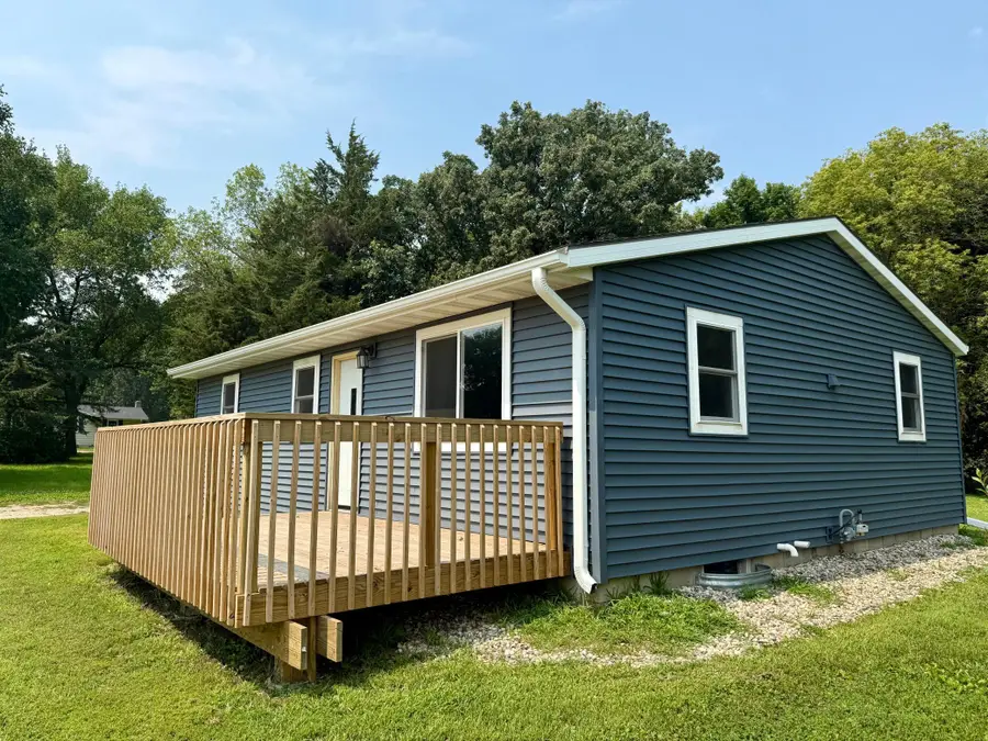 2250 66th Avenue Ne, Willmar, MN 56201 - Image #3