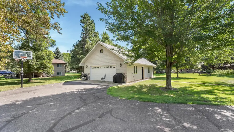 2502 Ranchwood Circle Se, Alexandria, MN 56308 - Image #2