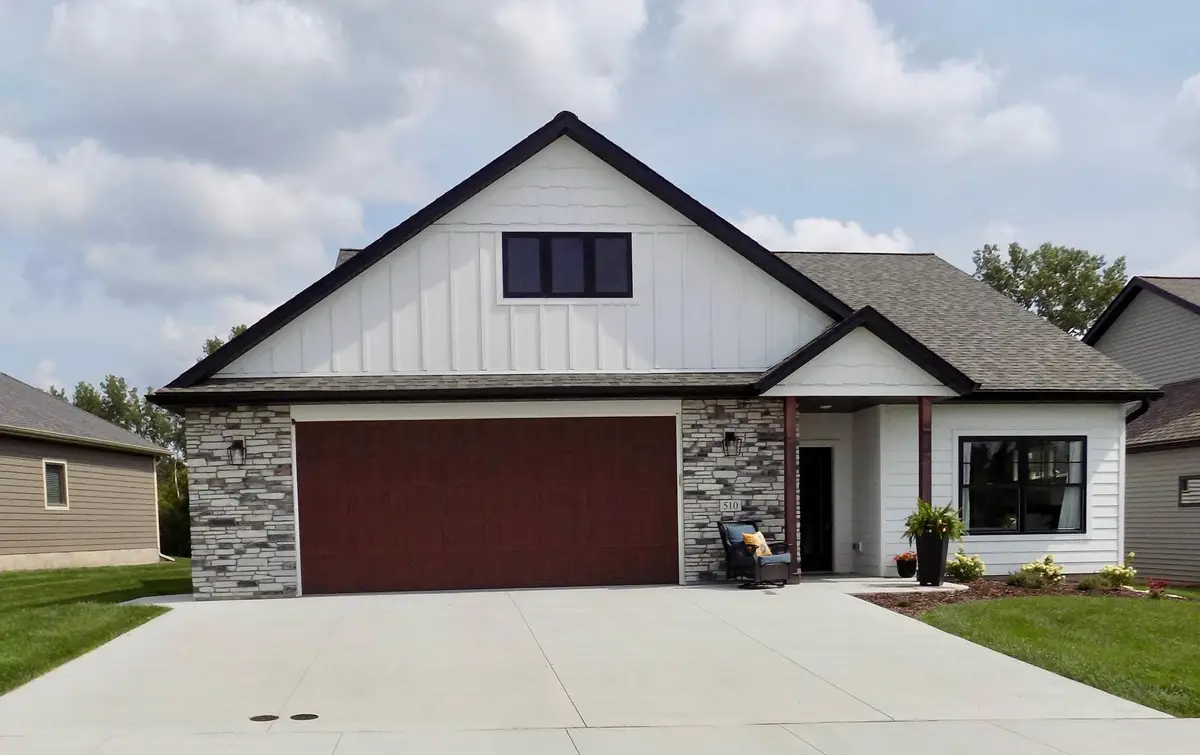 510 Kodiak Drive Nw, Stewartville, MN 55976 - #1
