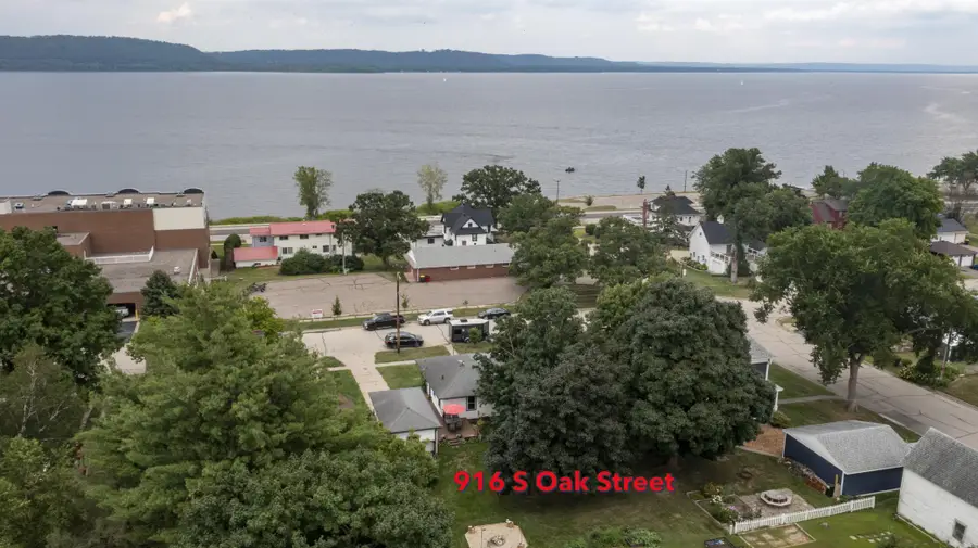 916 S Oak Street, Lake City, MN 55041 - Image #2