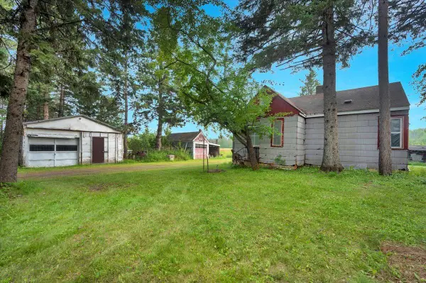 3744 Riley Rd, Duluth, MN 55803