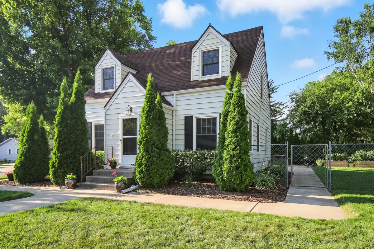 358 18th Street Sw, Owatonna, MN 55060 - Image #1