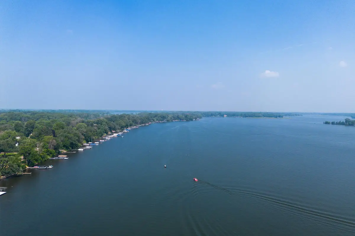 5253 W Bald Eagle Boulevard, Saint Paul, MN 55110 - #1