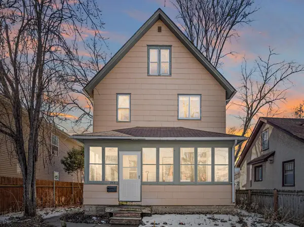 863 23rd Avenue Se, Minneapolis, MN 55414