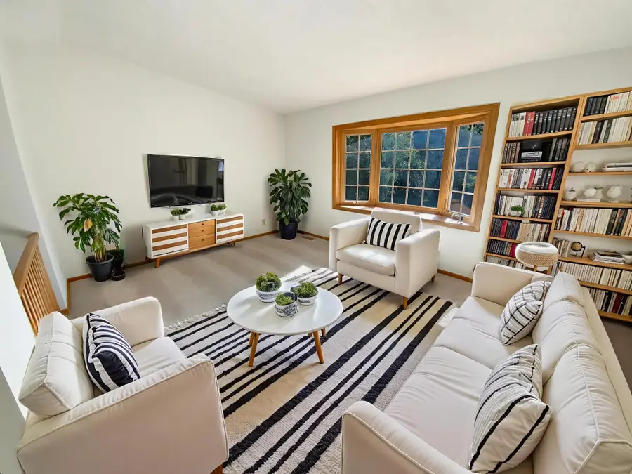 3309 Red Oak Circle N, Burnsville, MN 55337 - Image #2