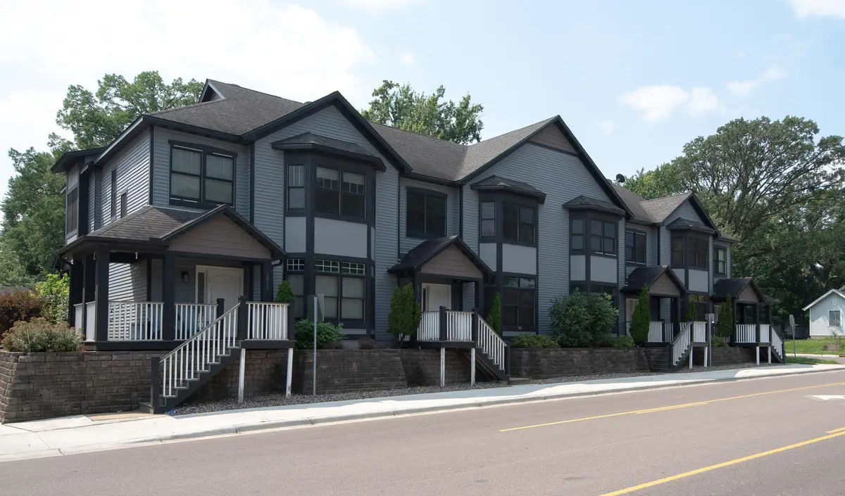 3921 36th Avenue N, Robbinsdale, MN 55422 - #1