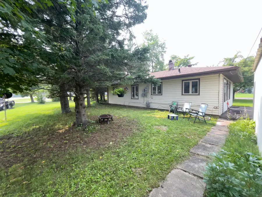61 Edwards Drive, Silver Bay, MN 55614 - Image #3
