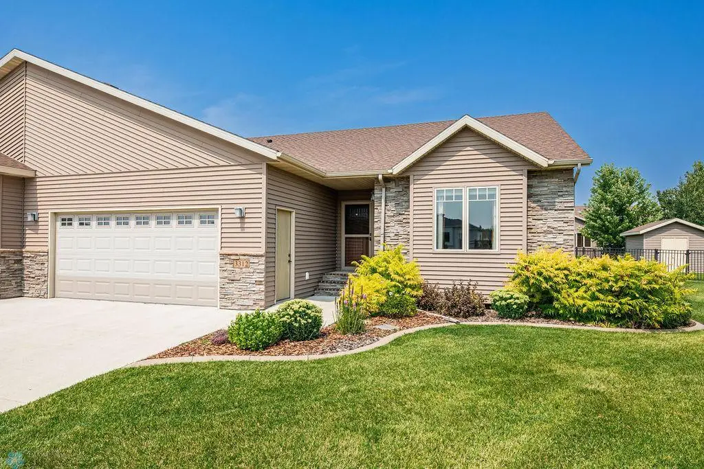 3312 5th Avenue N, Moorhead, MN 56560 - Image #1