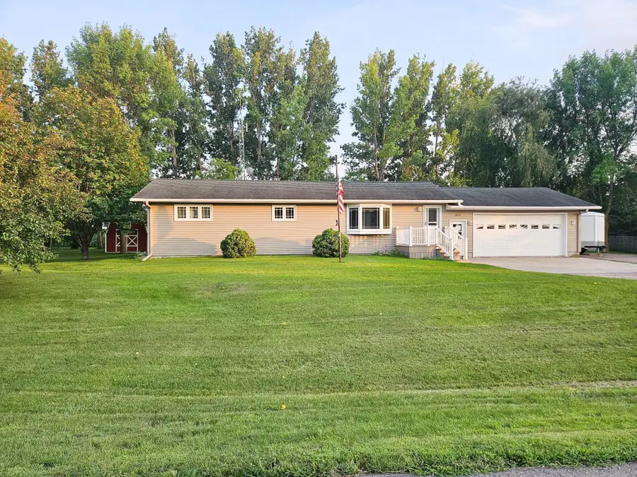 432 E 2nd Street, Argyle, MN 56713 - Image #2