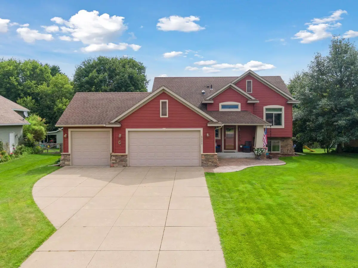 27575 Lacy Avenue, Chisago City, MN 55013 - Image #1