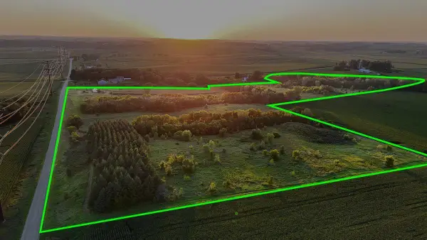 19643 500th Street, Pine Island, MN 55963