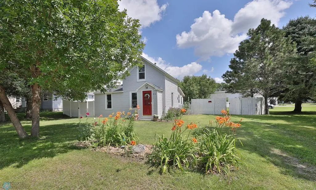 812 4th Street Se, Barnesville, MN 56514 - Image #1