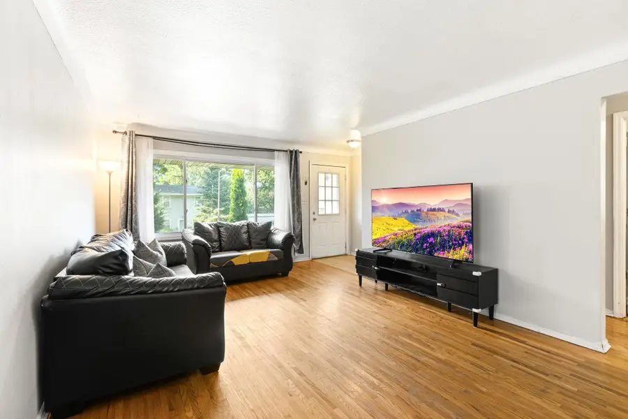 510 Wyoming Street E, Saint Paul, MN 55107 - #2